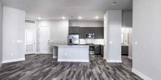 Larkspur Creekside Age 55+ Apartment Homes Gallery 34