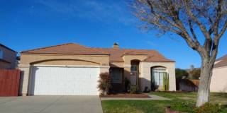 Clean West Palmdale One Story Offering 1494 sq. ft. Gallery 1