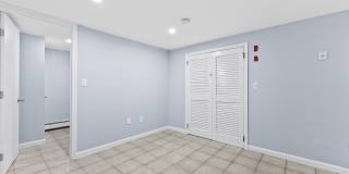 214 11th St Gallery 8