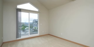 Uwajimaya Village Gallery 16