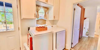 4 Bedroom 2 Bath Bungalow, in Forsyth Park- Available Jan 3rd!!! Gallery 11