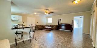 5557 FLORAL Avenue Gallery 12