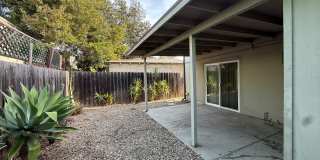 Charming 2BR/1BA Downstairs Unit with Private Yard in South Park Gallery 16