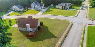 Spacious 4 Bedroom, 2.5 Bath Home on a Large Corner Lot in McDonough! ✨ Gallery 27
