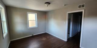 722 W Maple Ave Gallery 1