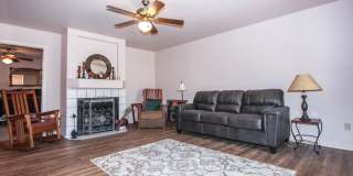 Partially Furnished 2 bedroom 2 bath condo Gallery 7