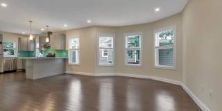 161 4th St Gallery 22