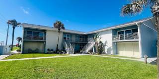 Beautiful Condo with Ocean Views Gallery 1