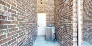 2021 Harvey Mitchell Parkway S Gallery 33