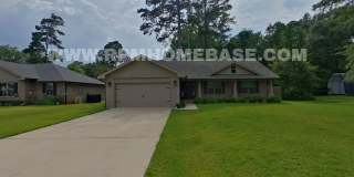 4/2 in North Crestview: Screened Porch, Fenced Yard, Near Top Schools Gallery 1