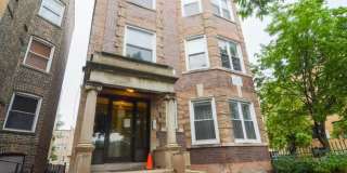 1522 Kedzie Gallery 1