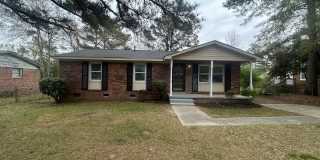 4BR Home Minutes from Downtown  Fort Jackson Gallery 1