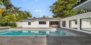 116 W 1st Ct Gallery 45