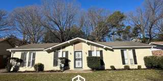 1387 Greenland Road Gallery 1