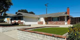 East Ventura 3BD Home with Hard Flooring & Water-Wise Landscaping East Ventura 3BD Home with Hard Flooring & Water-Wise Landscaping Gallery 1