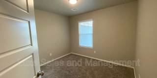 749 SW 14th St Gallery 24