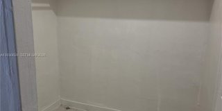 5605 Taylor St Gallery 5