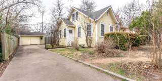 Spacious 4 Bed / 2 Bath Home with Garage & Fenced Backyard in Central Temple Gallery 1