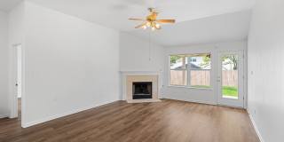 3 Bed, 2 Bath Home with Community Pool in Georgetown Gallery 19