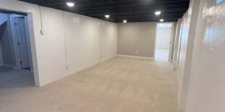 Renovated Spacious 4 Bedroom Home Available for Pre-Lease! Gallery 19