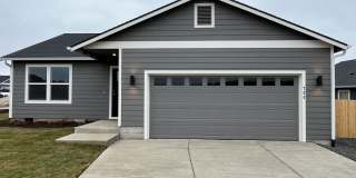 Brand New Three Bedroom on Corner Lot Gallery 1