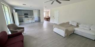 335 Sarah Nicole Way Gallery 22
