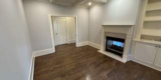 1092 McLynn Avenue NE Gallery 21