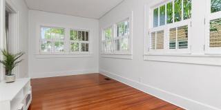 126 8TH Avenue NE Gallery 15