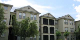 Beautiful ground floor unit in the Lakes of Windermere! Gallery 1