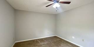 2642 Albion Avenue Gallery 43