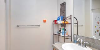 Spectacular 3BD Condo | Near Intel | Walk to MAX Station | Free High-Speed Internet | Water/Sewer/Garbage Included! Gallery 8