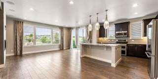 Modern End Unit in the Meadows! Gallery 7