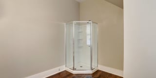 612 West Victory Drive Gallery 11