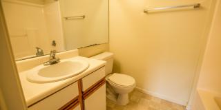4 bedroom, 4 bath unit overlooking the Mon River - Available 08/05/2026 Gallery 18
