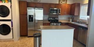 1122 Kukulu Street #1604 - 1 Gallery 1