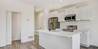 3 Bedroom Town Home Gallery 24