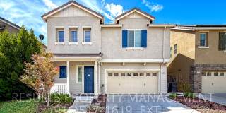 Wonderfully upgraded! Enjoy gorgeous amenities Gallery 1