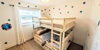 Annual furnished Updated 4-Bedroom Pool Home with Spacious Living Areas Gallery 23