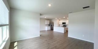 920 NE 10th Street Gallery 13