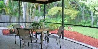 Enjoy Your Vacation in This Single Family Pet Friendly Home NO HOA ** WEEKLY AND MONTHLY RENTAL ** SEASONAL ** Gallery 6