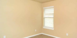 1025 Creek Side Dr Gallery 11