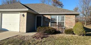 2 Bed Single Level Duplex in Grain Valley Gallery 1