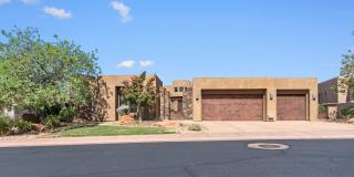 Beautiful Home in an Exclusive Gated Community Gallery 1