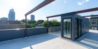 400 E Martin Street Gallery 23
