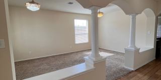 Spacious 5-Bedroom Harker Heights Home with 3 Living Areas & 3-Car Garage Gallery 4