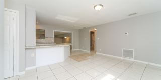 1737 Hinckley Road Gallery 5