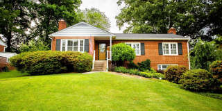 3163 PATRICK HENRY Drive Gallery 1