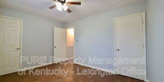 305 Lake St Gallery 17