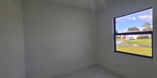 306 NE 10th Ter Gallery 11