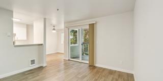 Spinnaker Apartments Gallery 15